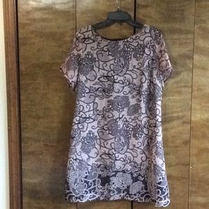 Loose Fit lace look dress